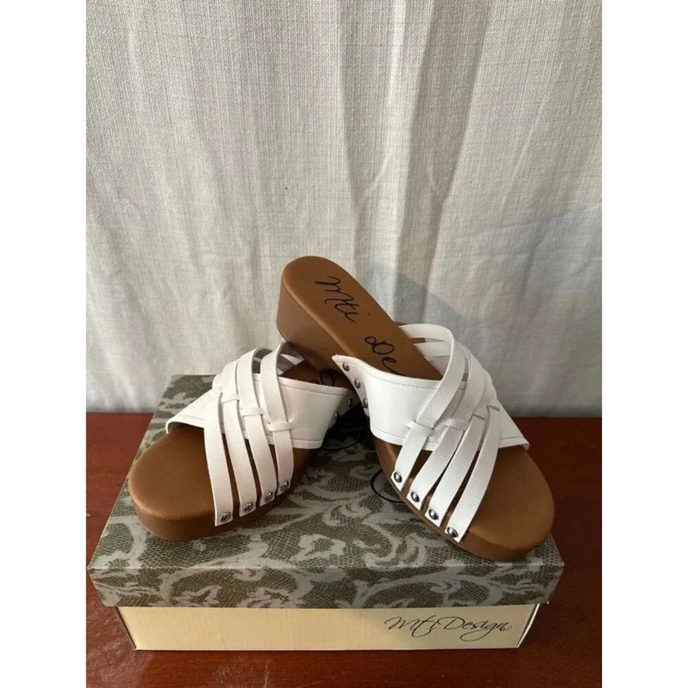 MTI Designs Women’s Clogs Size 7